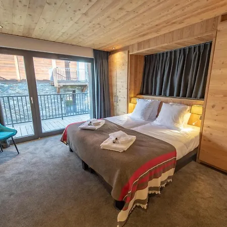 Le Blue Moon בקתה